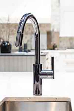 East Linear - Pull-down Kitchen Faucet - 1500-5103 