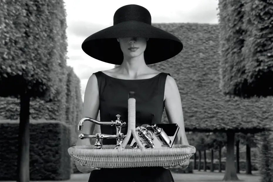 woman in hat